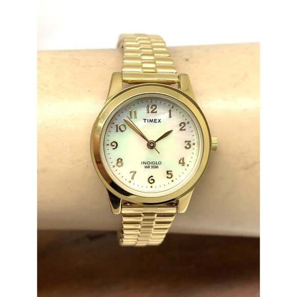 Timex Women's Watch T2M827 Gold Tone Stainless Steel Expansion Band Indiglo 25mm - Picture 11 of 14